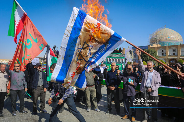 راهپیمایی یوم‌الله 13 آبان در اصفهان