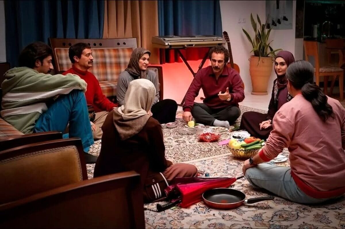 ساعت پخش سریال پایتخت ۱ تا ۷ جایگزین نون خ از شبکه آی فیلم آبان 1404 + زمان تکرار