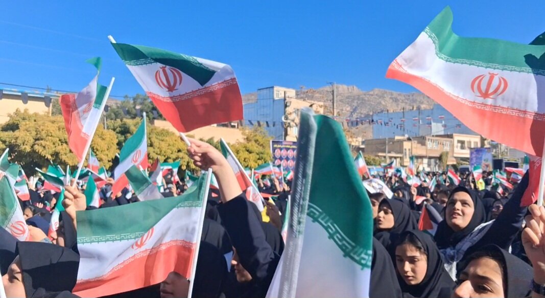 تبعیت از ولی‌فقیه رمز پیروزی و ماندگاری انقلاب اسلامی است