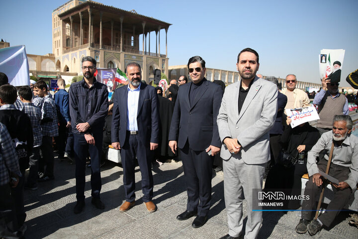 راهپیمایی یوم‌الله ۱۳ آبان در اصفهان