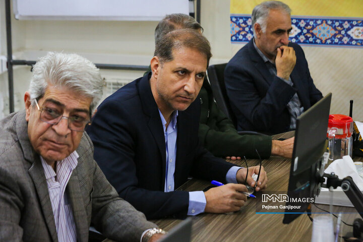 جلسه کمیته اسکان ستاد خدمات سفر شهر اصفهان