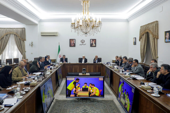 تمرکز دولت بر فناوری‌های پیشرفته، مهارت آموزی و آموزش‌وپرورش است