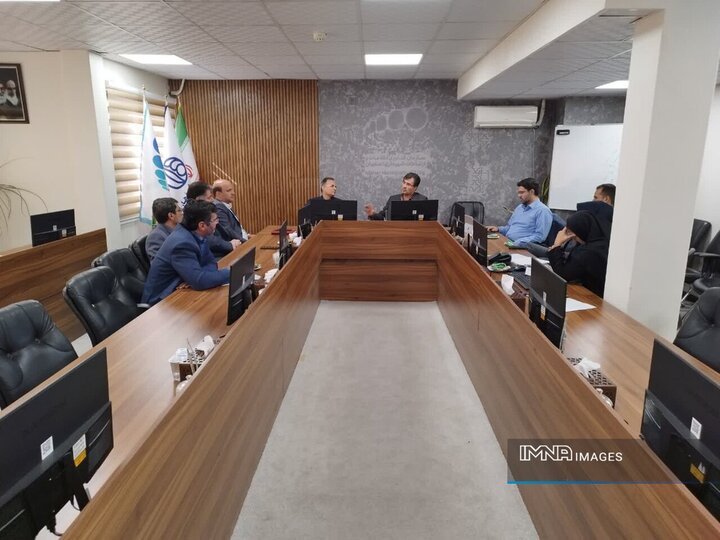 آغاز اجرای طرح توسعه شبکه فیبر نوری در منطقه ۷ اصفهان با مشارکت شهرداری و مخابرات