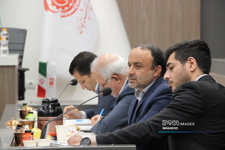 نشست هم اندیشی مدیران بومی سازی صنایع معدنی کشور