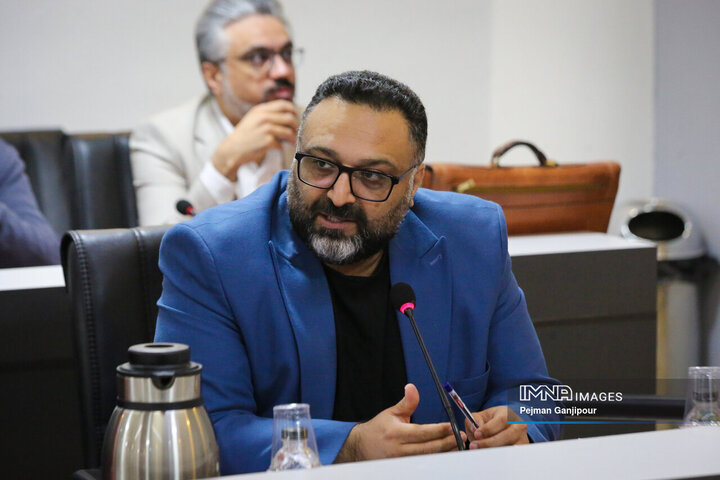 نشست آموزشی ستادهای مدیریت بحران و شوراهای پدافند غیرعامل شهرداری اصفهان