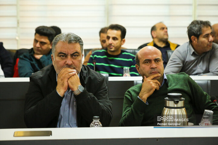 نشست آموزشی ستادهای مدیریت بحران و شوراهای پدافند غیرعامل شهرداری اصفهان