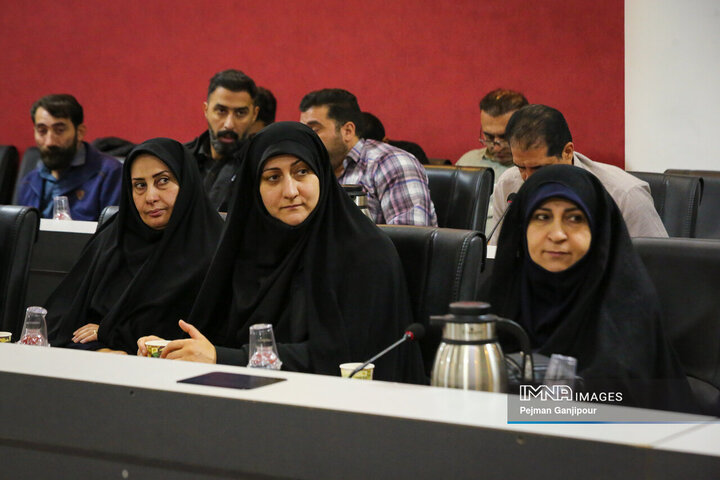 نشست آموزشی ستادهای مدیریت بحران و شوراهای پدافند غیرعامل شهرداری اصفهان