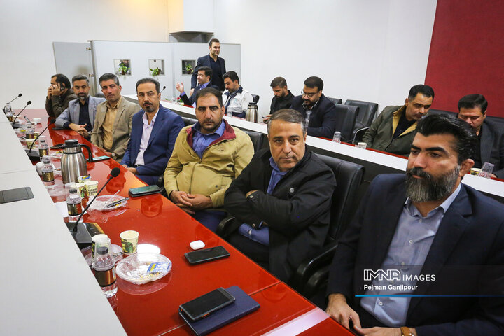 نشست آموزشی ستادهای مدیریت بحران و شوراهای پدافند غیرعامل شهرداری اصفهان