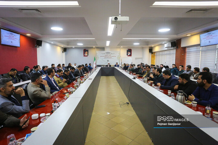 نشست آموزشی ستادهای مدیریت بحران و شوراهای پدافند غیرعامل شهرداری اصفهان