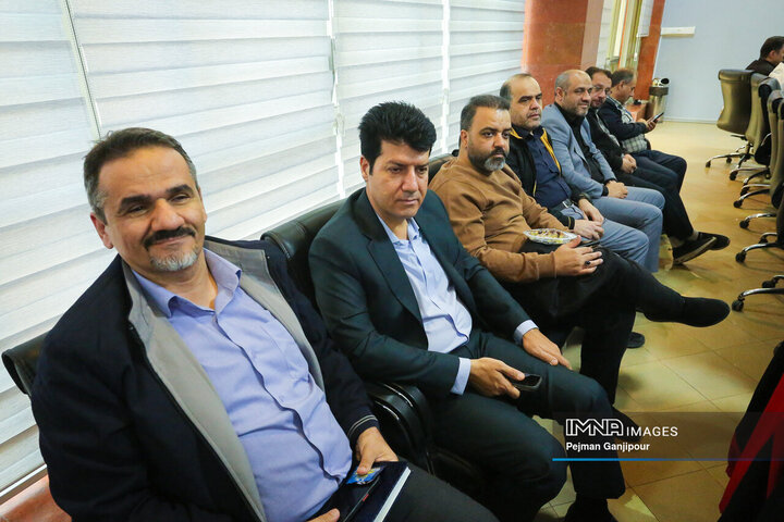 نشست آموزشی ستادهای مدیریت بحران و شوراهای پدافند غیرعامل شهرداری اصفهان