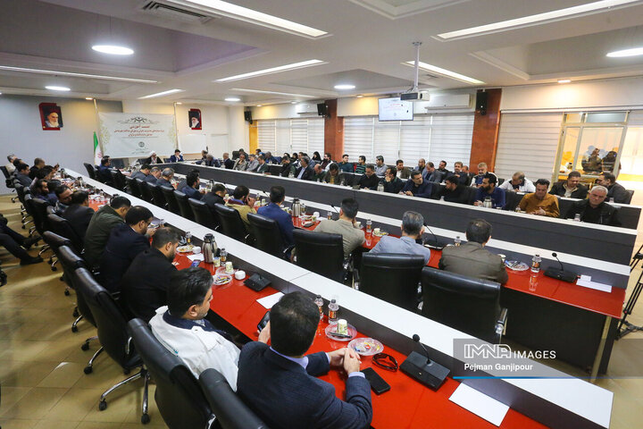 نشست آموزشی ستادهای مدیریت بحران و شوراهای پدافند غیرعامل شهرداری اصفهان