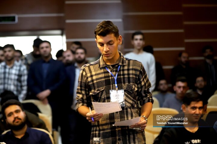 نشست دانشجویان استان همدان با سید عباس عراقچی، وزیر امور خارجه ایران