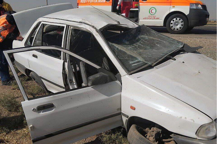 واژگونی پراید در تاکستان ۸ مصدوم برجای گذاشت