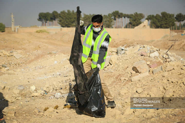 همایش پاکسازی داوطلبانه محیط زیست قلعه‌شور