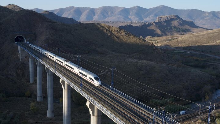 اروپا در مسیر ساخت سریع‌ترین شبکه قطار پرسرعت جهان