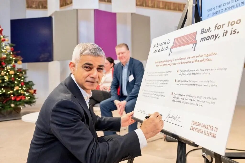 شهرداری‌ها و حمایت از بی‌خانمان‌ها در شب‌های سرد