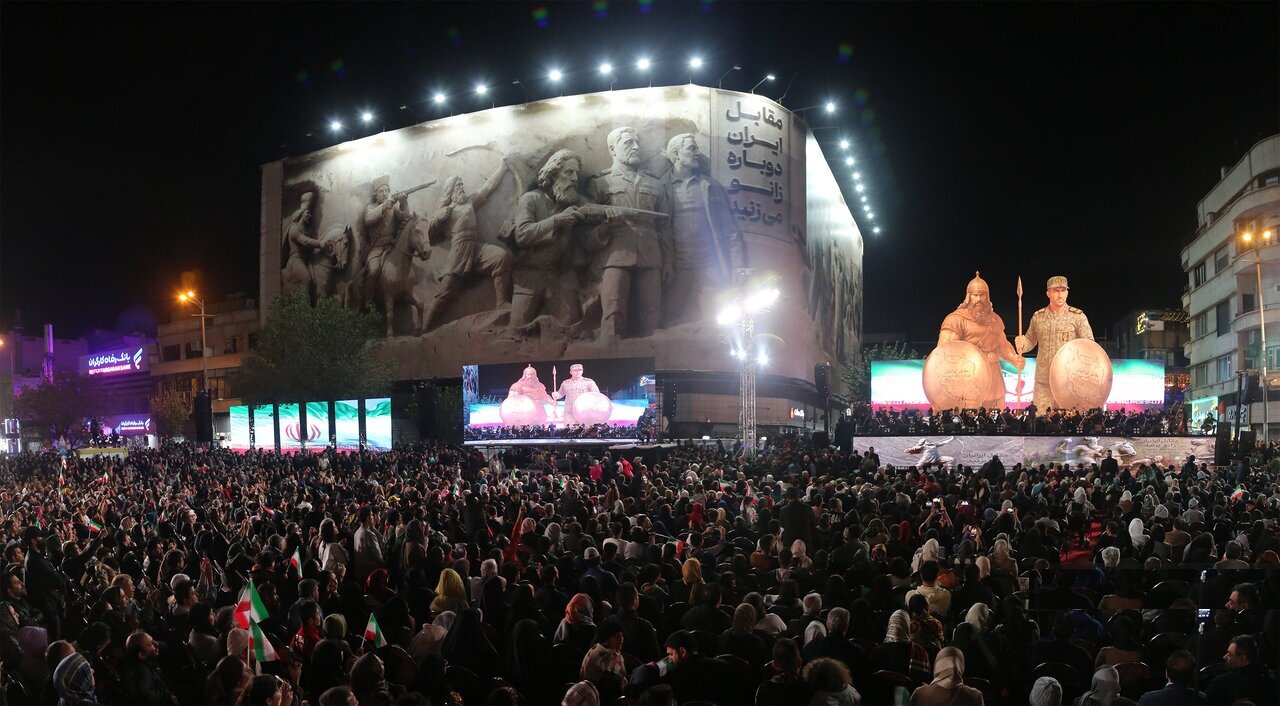 وقتی غرب دوباره زانو زد