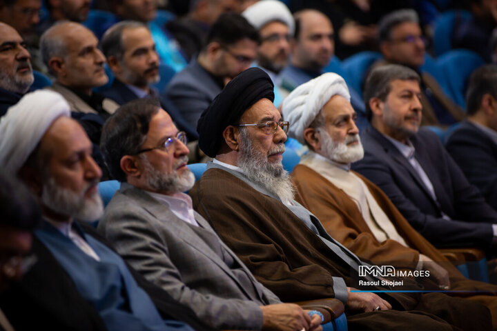 اختتامیه سی‌ونهمین جشنواره ملی قرآن و عترت دانشجویان کشور