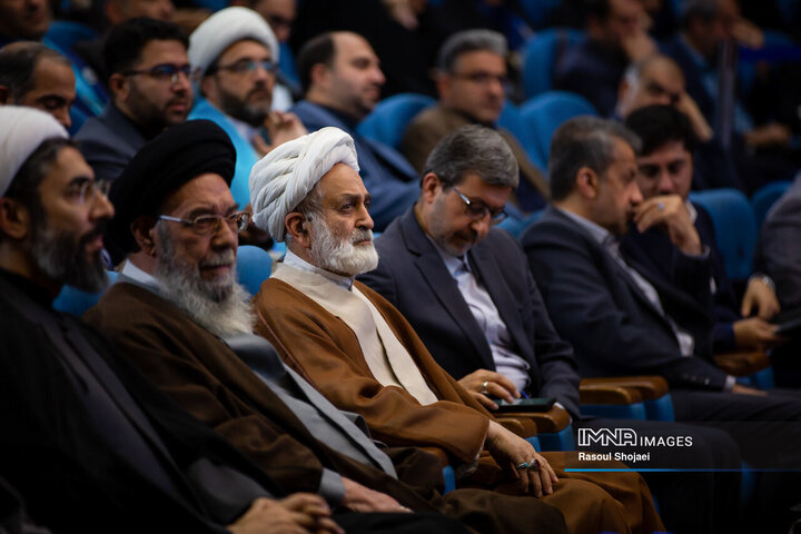 اختتامیه سی‌ونهمین جشنواره ملی قرآن و عترت دانشجویان کشور