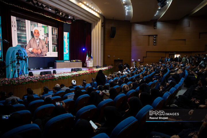 اختتامیه سی‌ونهمین جشنواره ملی قرآن و عترت دانشجویان کشور