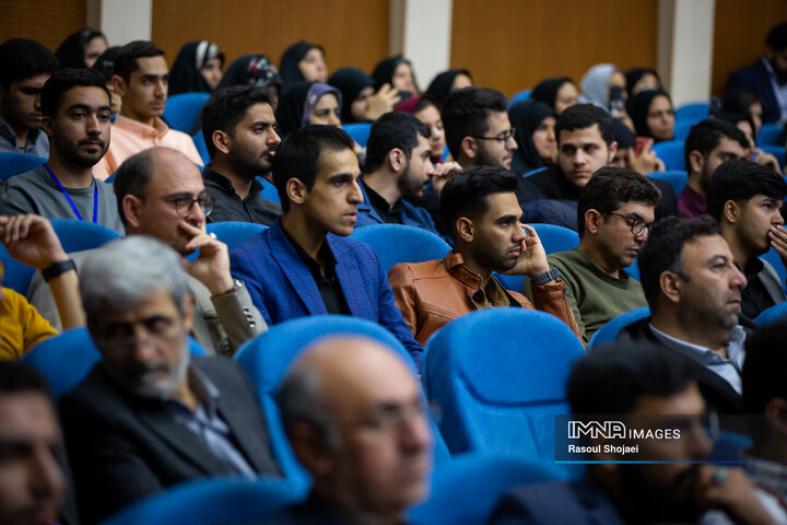 اختتامیه سی‌ونهمین جشنواره ملی قرآن و عترت دانشجویان کشور