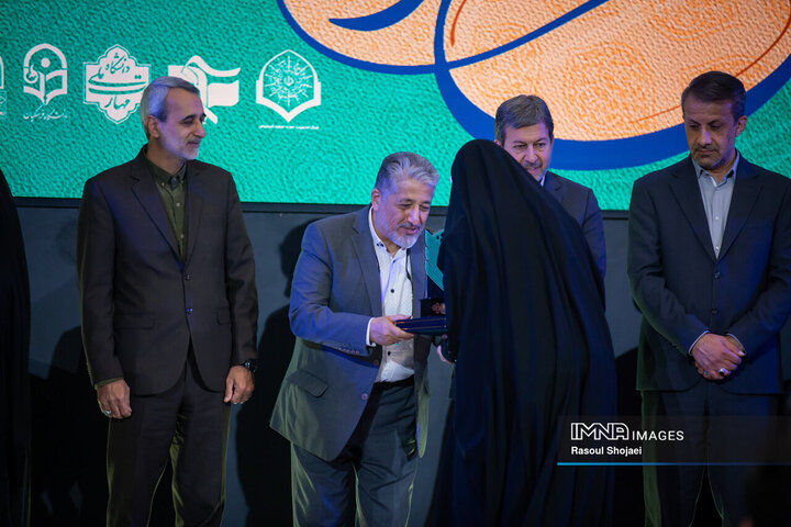 اختتامیه سی‌ونهمین جشنواره ملی قرآن و عترت دانشجویان کشور