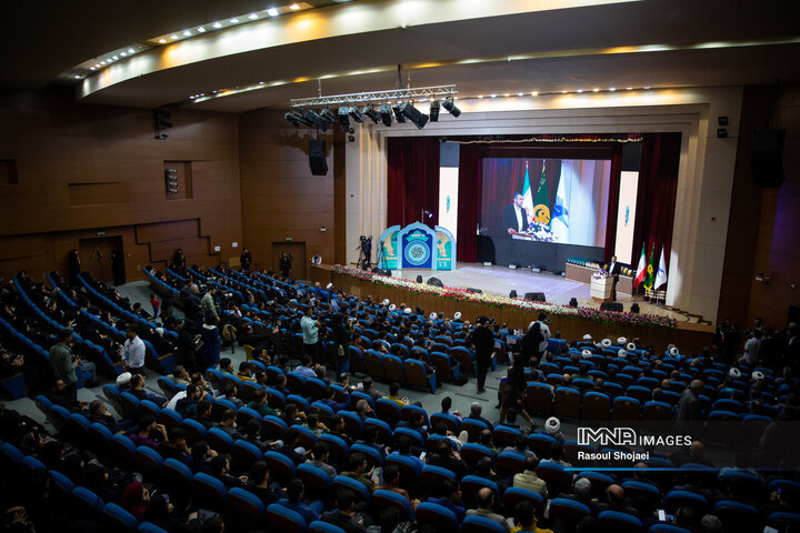 اختتامیه سی‌ونهمین جشنواره ملی قرآن و عترت دانشجویان کشور