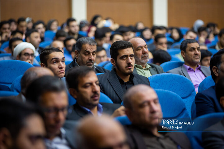 اختتامیه سی‌ونهمین جشنواره ملی قرآن و عترت دانشجویان کشور