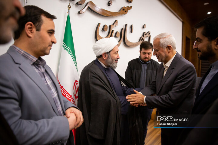 آیین امضای توافق‌نامه همکاری بین سازمان فرهنگ و ارتباطات اسلامی و شهرداری اصفهان