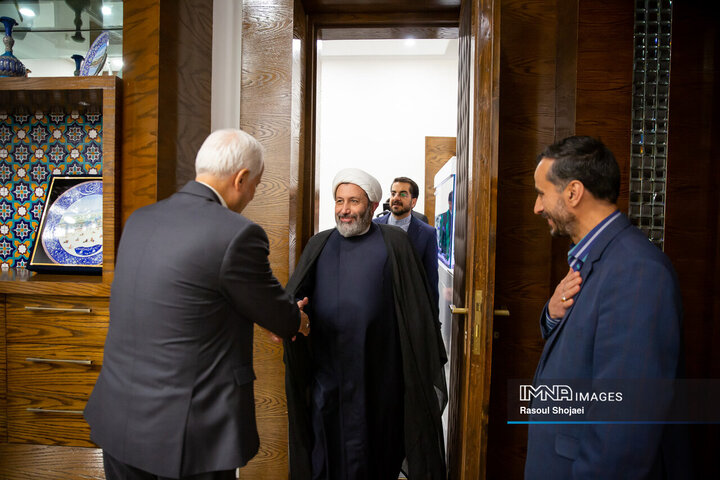 آیین امضای توافق‌نامه همکاری بین سازمان فرهنگ و ارتباطات اسلامی و شهرداری اصفهان