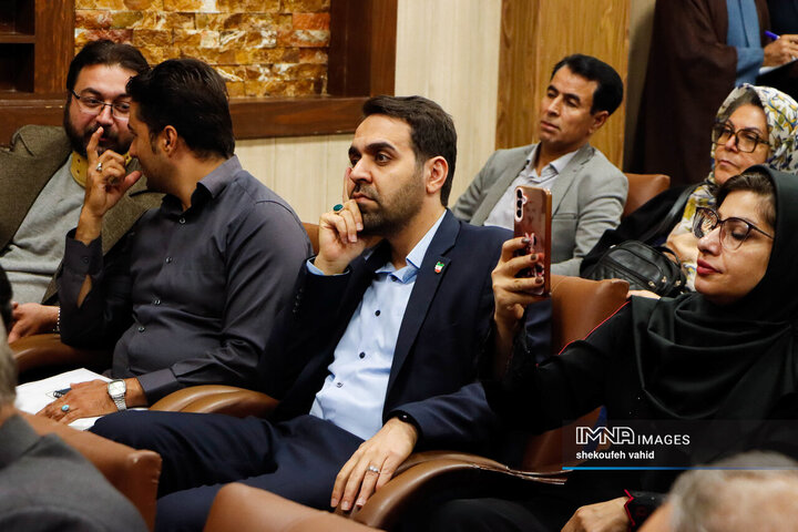 نشست تعاملی «هم‌افزایی در مسیر رونق تولید و اشتغال»