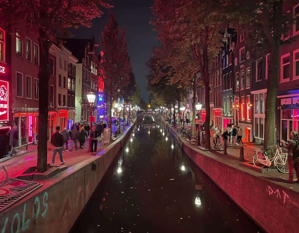 هیس… شهر تازه بیدار شده!