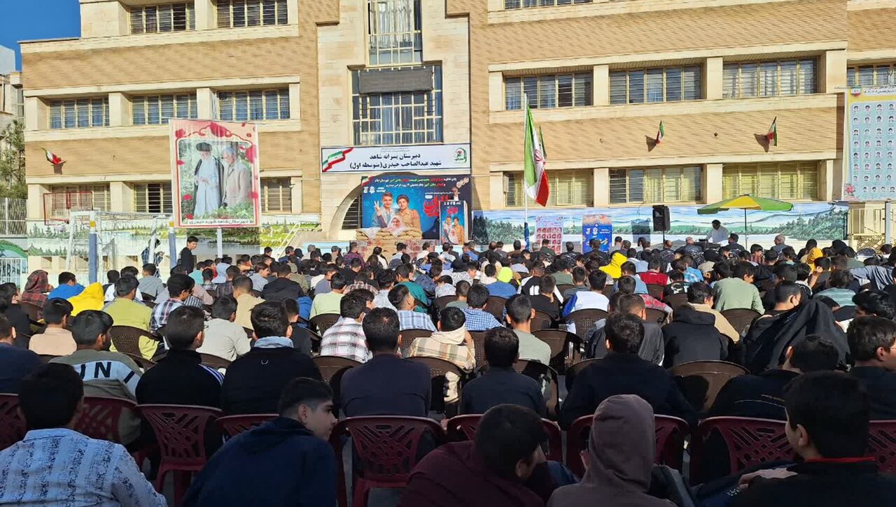 نسل آینده باید با ارزش‌های دفاع مقدس آشنا شود