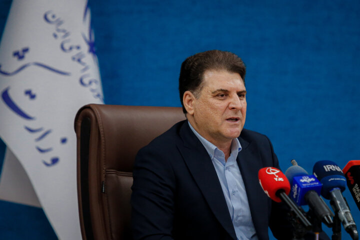 معاون سیاسی وزیر کشور: ایفای نقش احزاب در حکمرانی یک ضرورت است