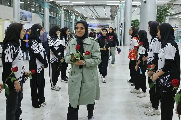 اعزام تیم فوتبال زنان خاتون بم به مسابقات آسیایی