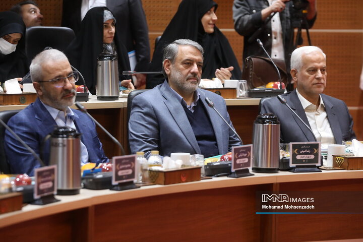 نشست هم‌اندیشی شهرداران مراکز استان کشور