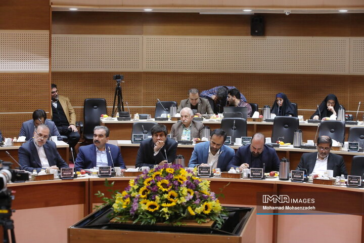 نشست هم‌اندیشی شهرداران مراکز استان کشور