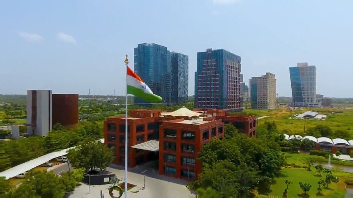 هیچ چیز در شهرهای آینده تصادفی نیست؛ حتی جهت باد در مصدر