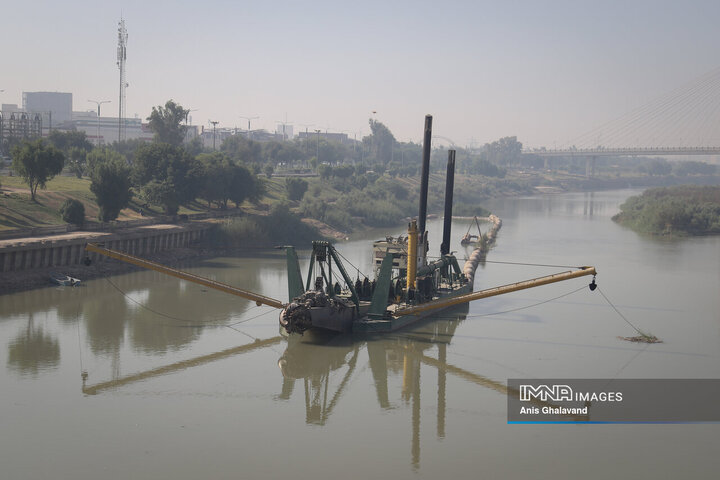 اهواز در محاصره مهِ سمی؛ شاخص کیفیت هوا در وضعیت «بنفش» و «بسیار ناسالم»