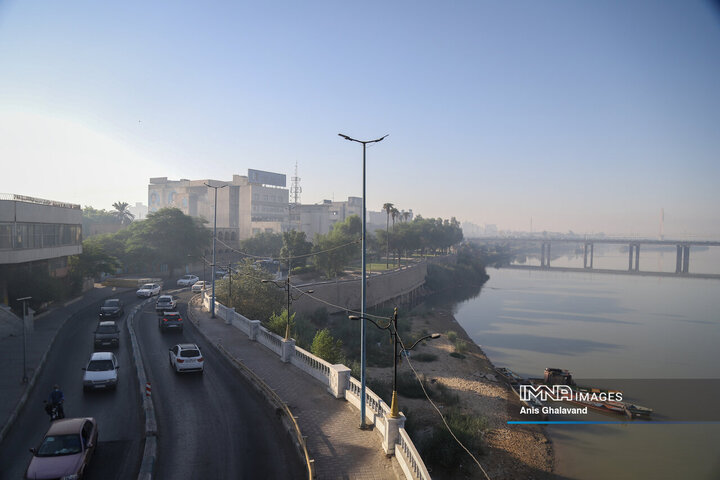 اهواز در محاصره مهِ سمی؛ شاخص کیفیت هوا در وضعیت «بنفش» و «بسیار ناسالم»