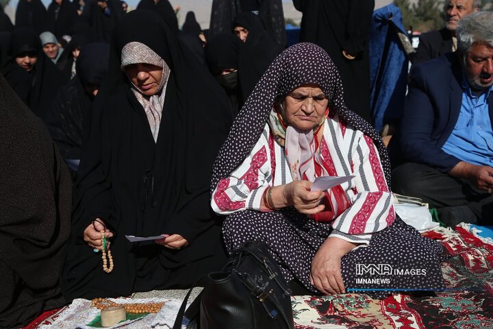 اقامه نماز طلب باران در بجنورد