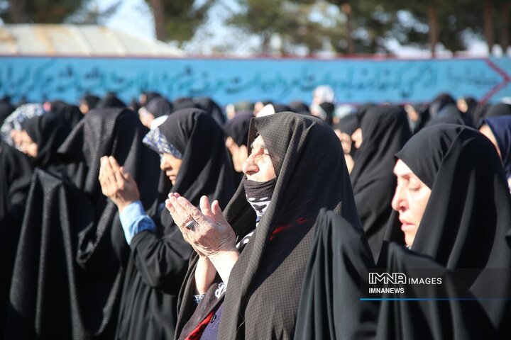 اقامه نماز طلب باران در بجنورد