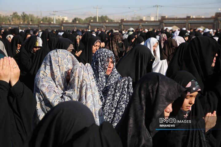 اقامه نماز طلب باران در بجنورد