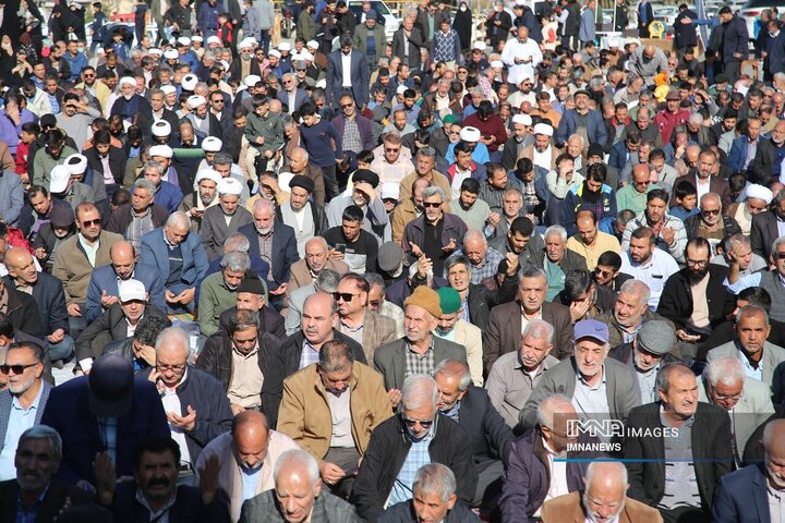 اقامه نماز طلب باران در بجنورد