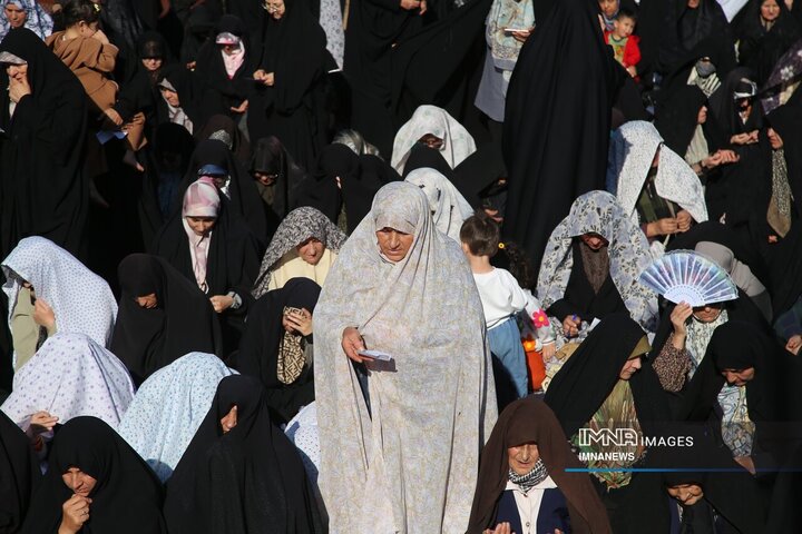 اقامه نماز طلب باران در بجنورد