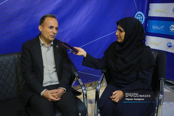 مخابرات زیرساخت‌های فیبر نوری را توسعه داد