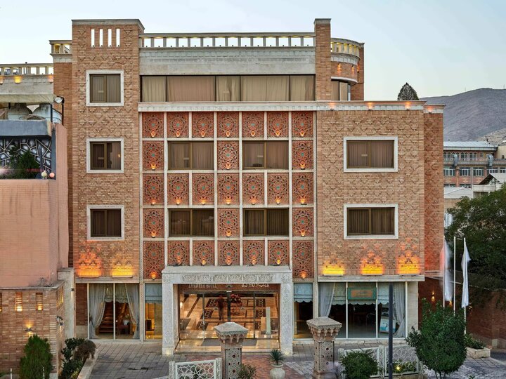 توریست ‌های خارجی در شیراز کدام هتل ‌ها را انتخاب می ‌کنند؟