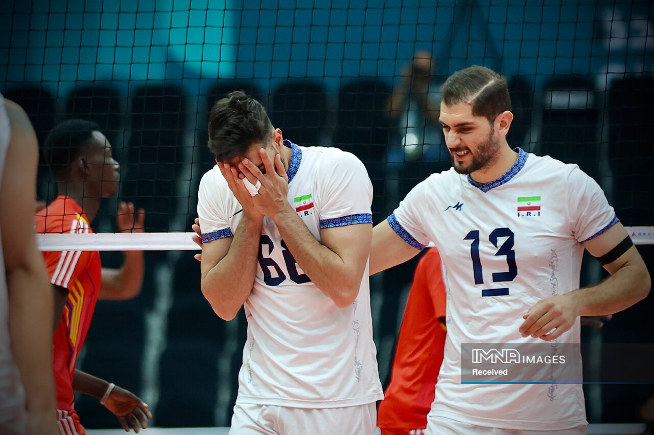 ایران ۱ - برزیل ۳/ نبرد نفسگیر ایران و برزیل با برتری میزبان همراه بود