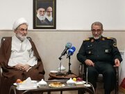 خدمت صادقانه به مردم برترین عبادت است