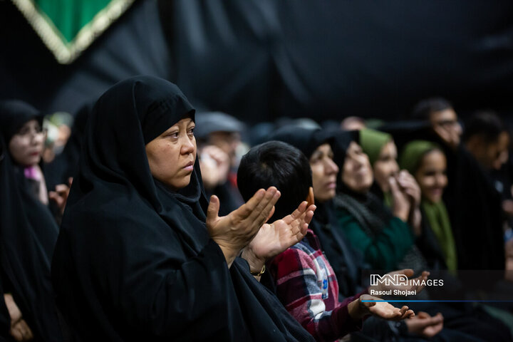 نمایش میدانی «محرمانه»